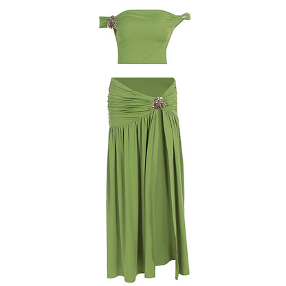 One shoulder metal decorative top with split and pleated skirt set