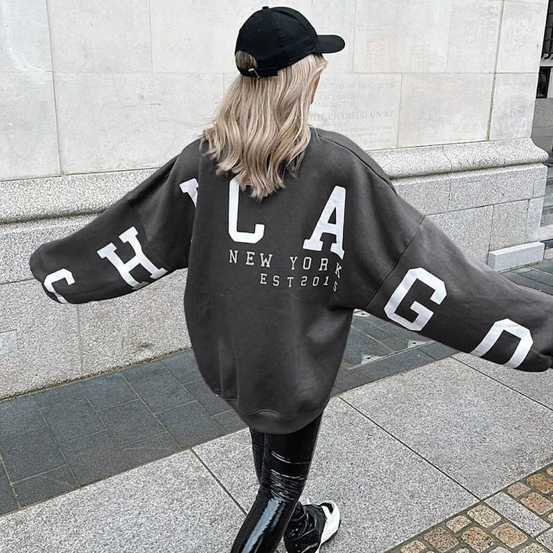 Versatile casual round neck loose letter printed long sleeved sweatshirt for women
