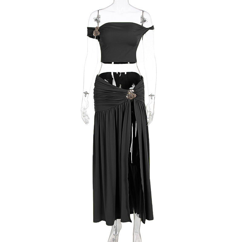 One shoulder metal decorative top with split and pleated skirt set